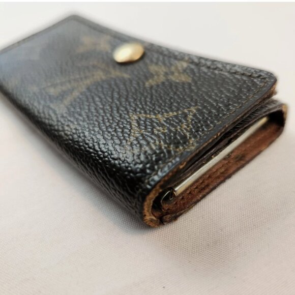 Authentic Louis Vuitton Brown Monogram Key Case 4 Ring Hook - Picture 4 of 15